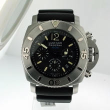 Panerai Luminor Submersible PAM00187 Mens Watch