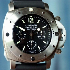 Panerai Luminor Submersible PAM00202 Mens Watch