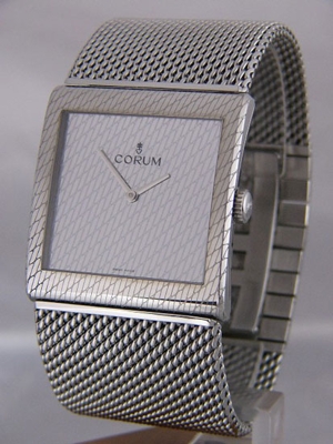 Corum Buckingham 138-171-20-B200 BA34 Mens Watch