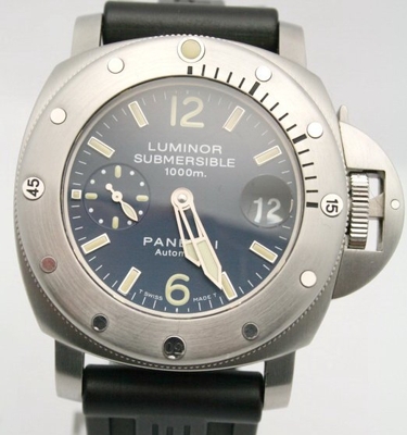 Panerai Luminor Submersible PAM00087 Mens Watch